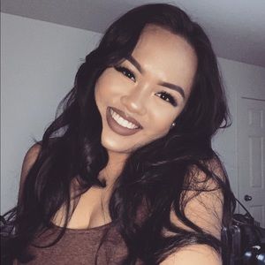 Meet your Posher, Camille